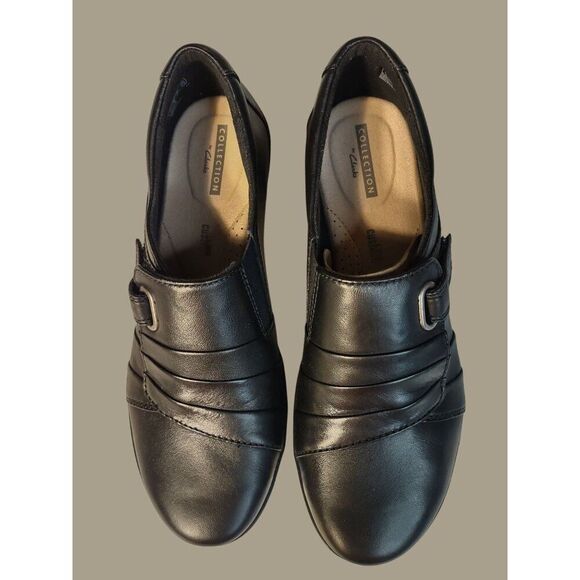 Collection by Clarks Black Cushioned Slip-On Shoes With Buckle Detail Size 7M - Picture 1 of 10